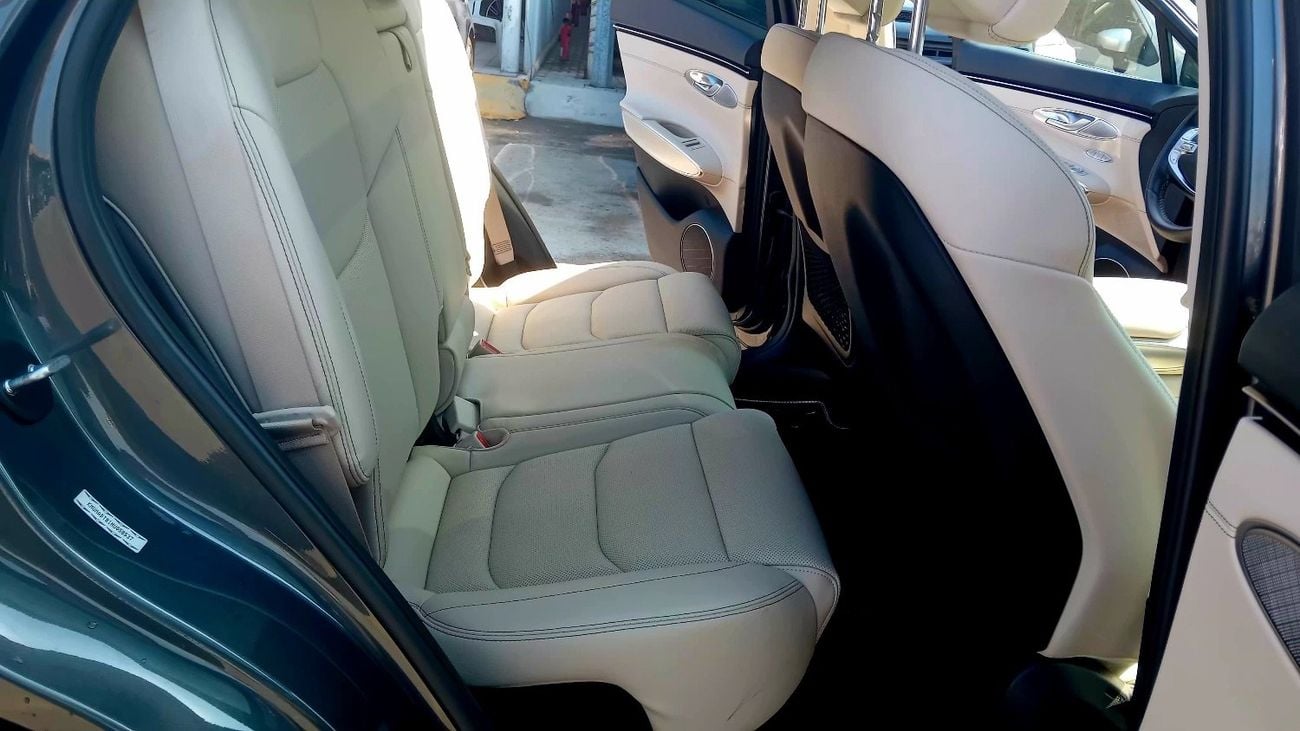 هيونداي جينيسس Platinum 3.8L