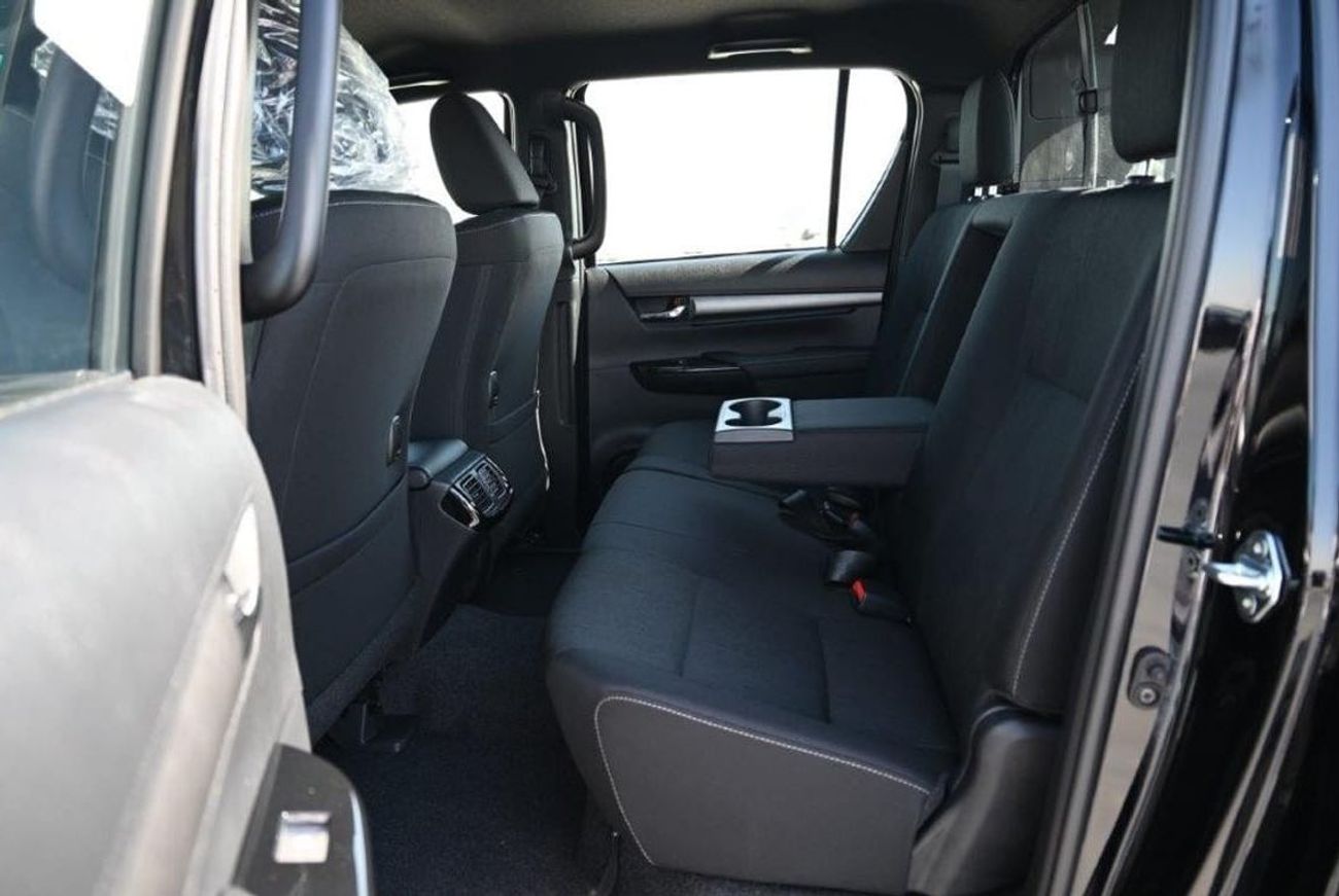 تويوتا هيلوكس Adventure V6 4.0L Automatic