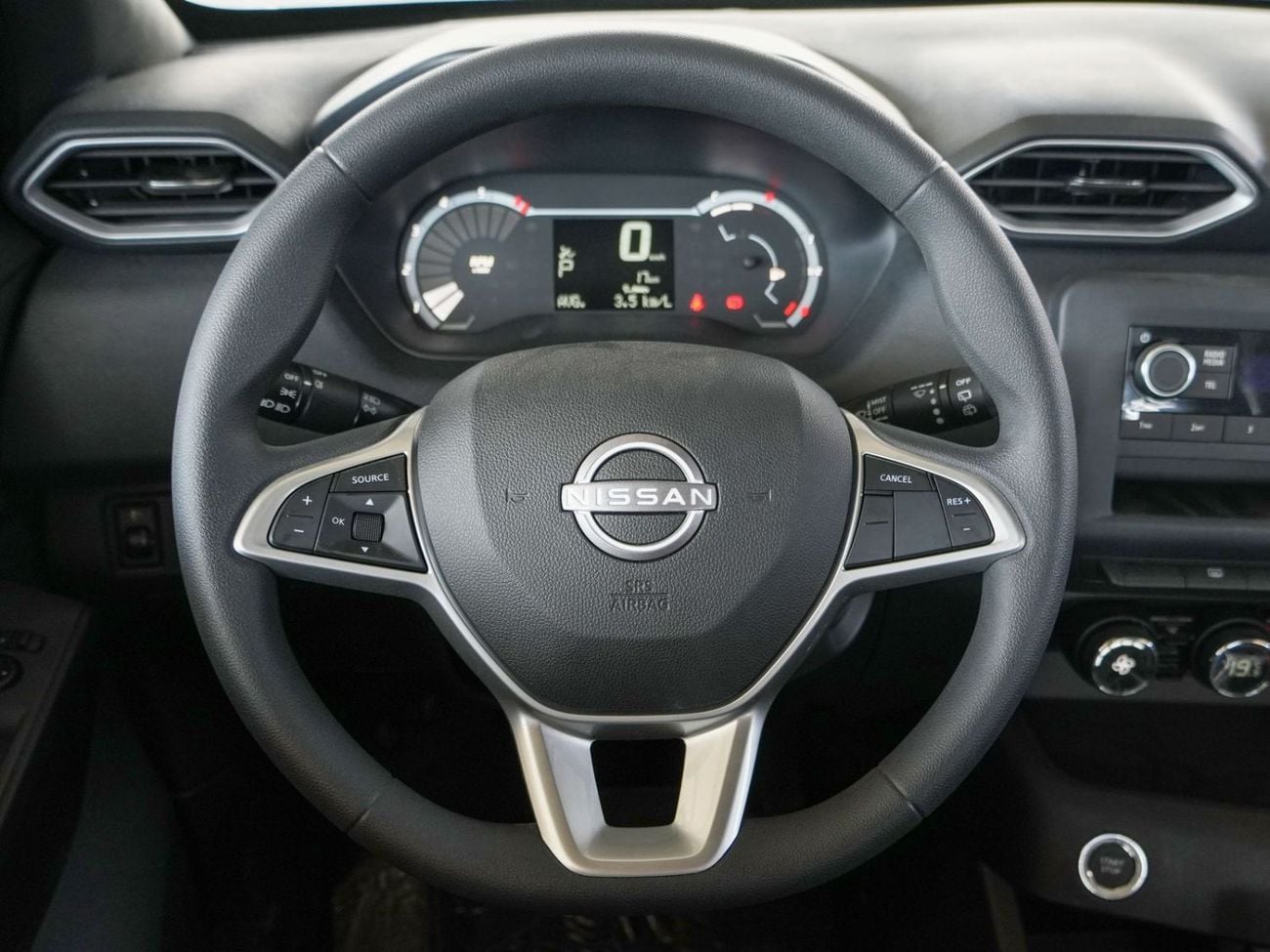 نيسان ماغنيت SV 2025 NISSAN MAGNITE VISIA 1.0L TURBO CVT BRAND NEW 0KM