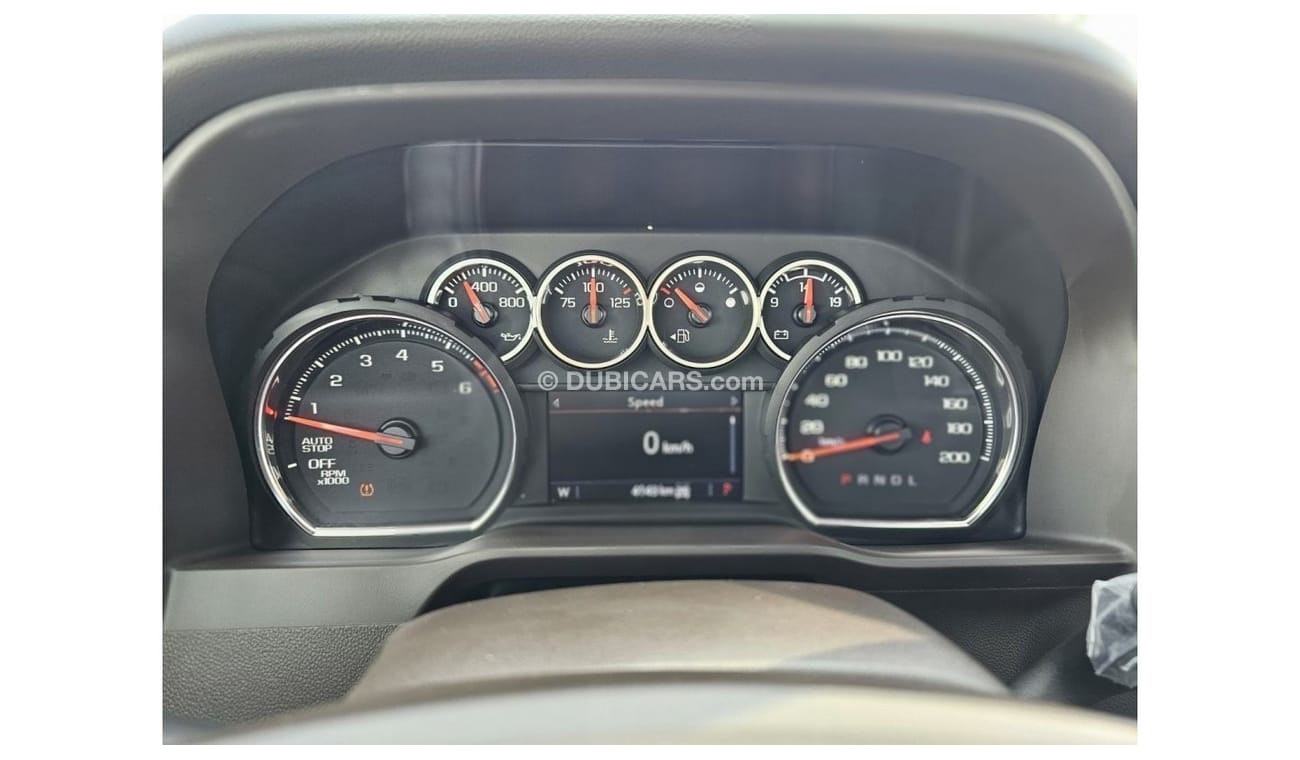 Chevrolet Silverado LT CHEVROLET SILVERADO Z71 V8 2022 GCC DRIVEN ONLY 4K WITH AGENCY WARRANTY IN BRAND NEW CONDITION