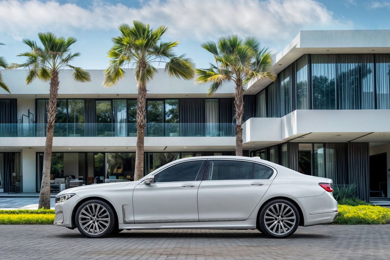 بي أم دبليو 730Li 730Li | 2,938 P.M | 0% Downpayment | LOW KMS! | WARRANTY!