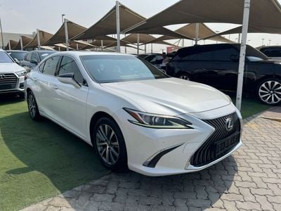 لكزس ES300h PLATINUM Hybrid 2.5L (214 HP)