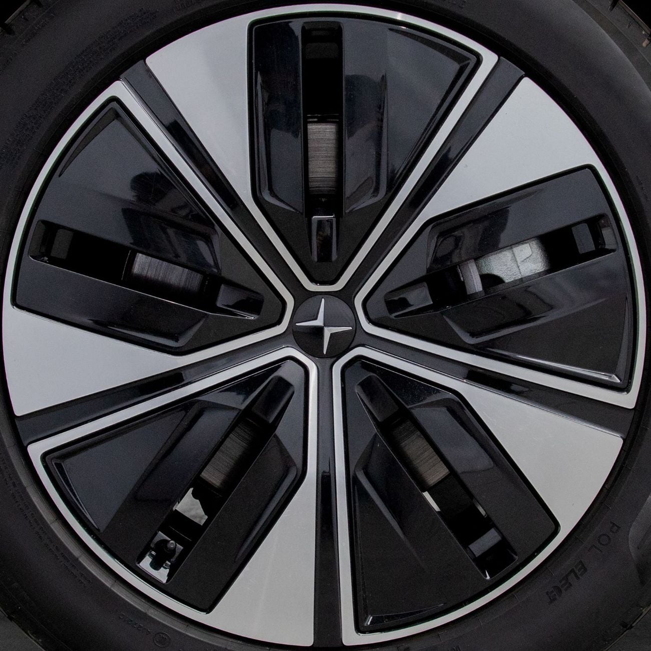 Polestar 4 Long Range Single Motor