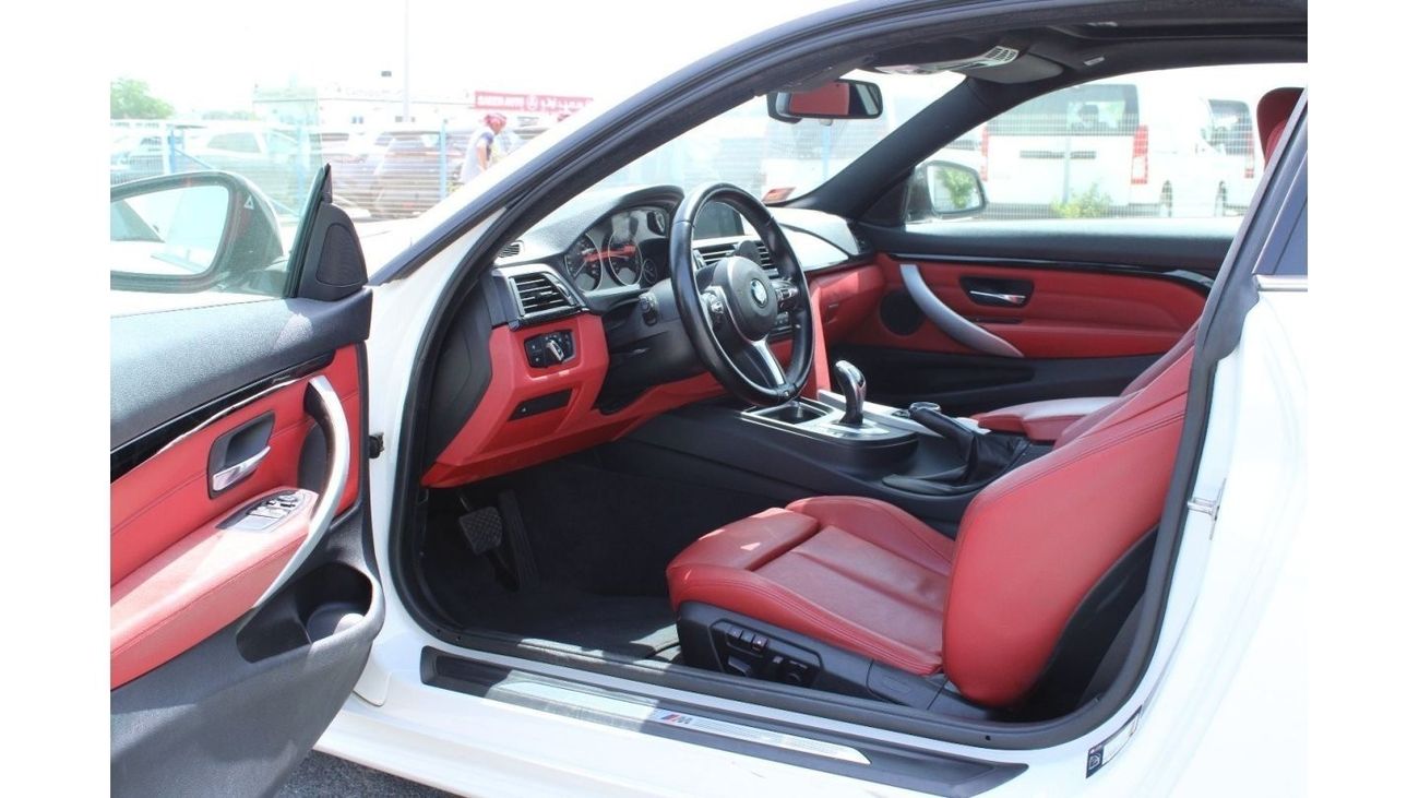 BMW 435i 2014 BMW 435i Middle East Edition (F33), 2dr Convertible, 3L 6cyl Petrol, Automatic, Rear Wheel Driv