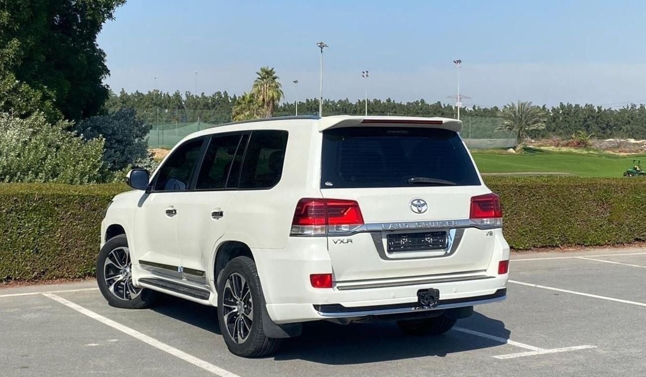 Toyota Land Cruiser EXR 5.7L 4WD VXR+ 4.6L