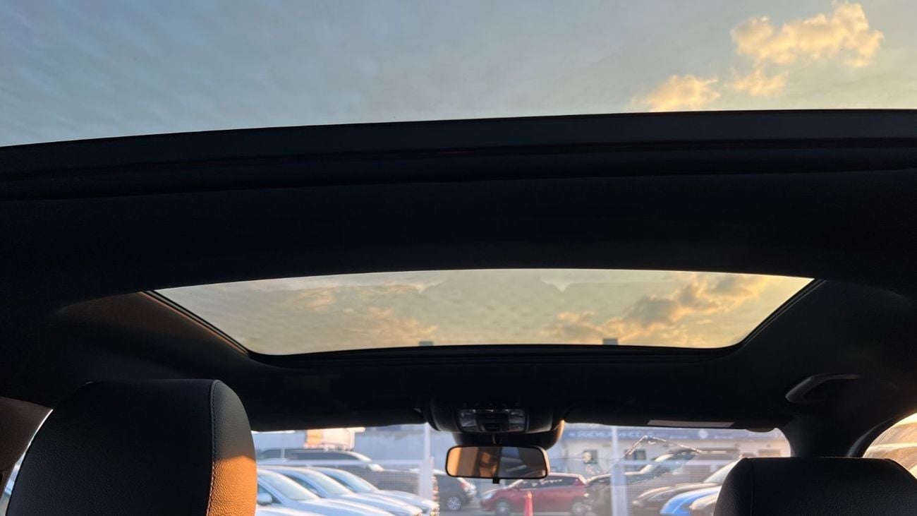 مرسيدس بنز GLA 200 Mercedes-Benz GLA 200 1.3L Petrol