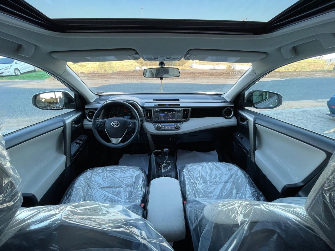 Toyota RAV4 VXR Rav4 XLE FULL OPTIONS 4X4