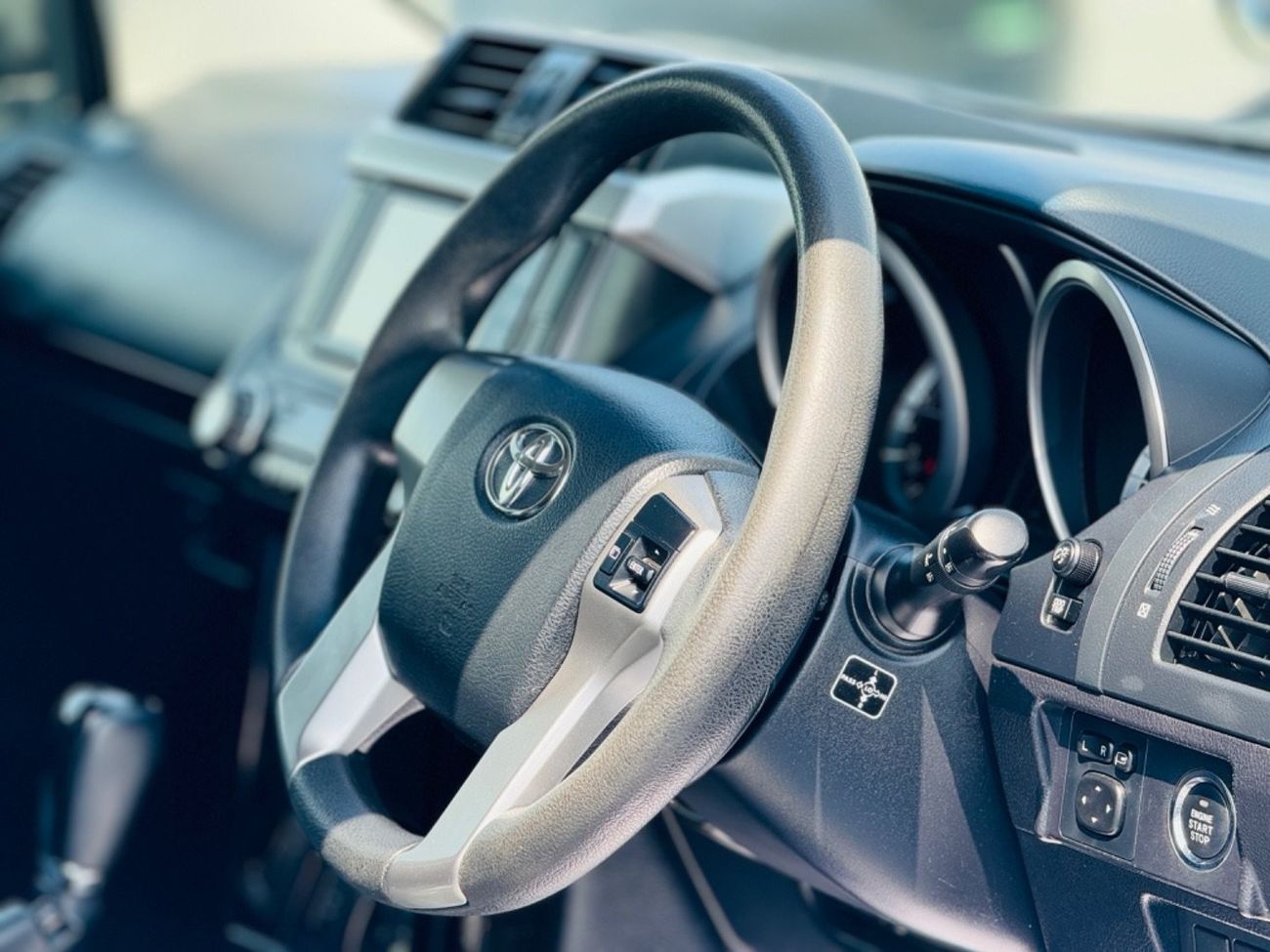 تويوتا برادو RIGHT HAND DRIVE