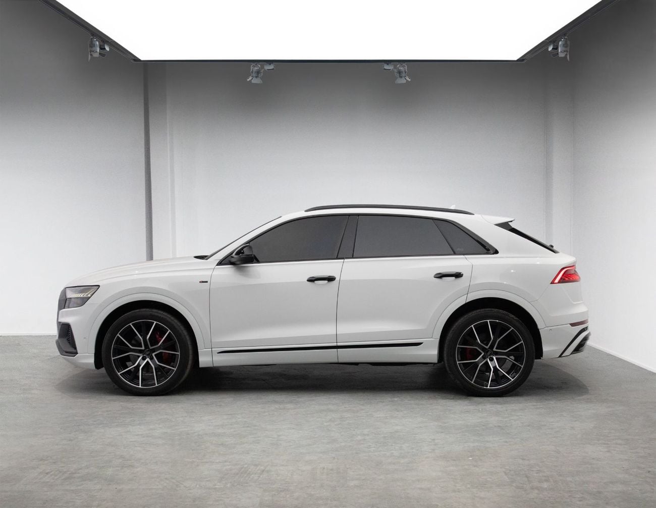 Audi Q8 55 TFSI S-LINE