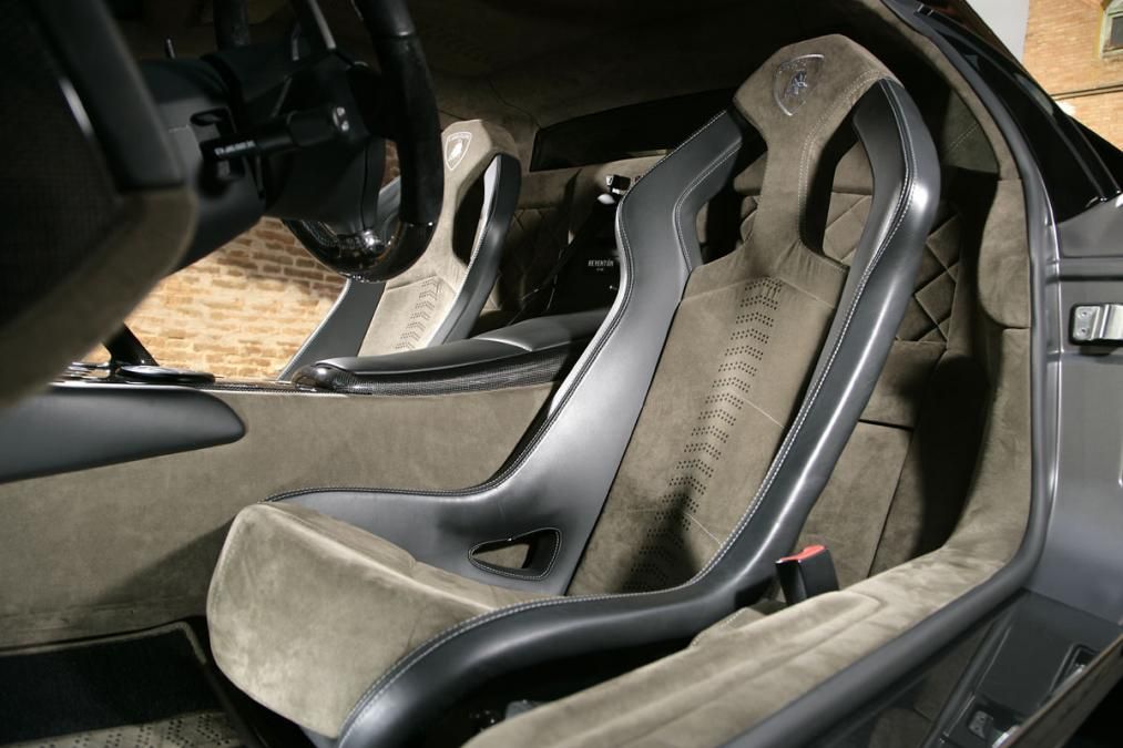 Lamborghini Reventon interior - Seats