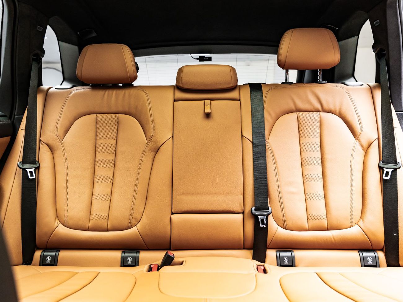 بي أم دبليو X5 M50i 4.4L