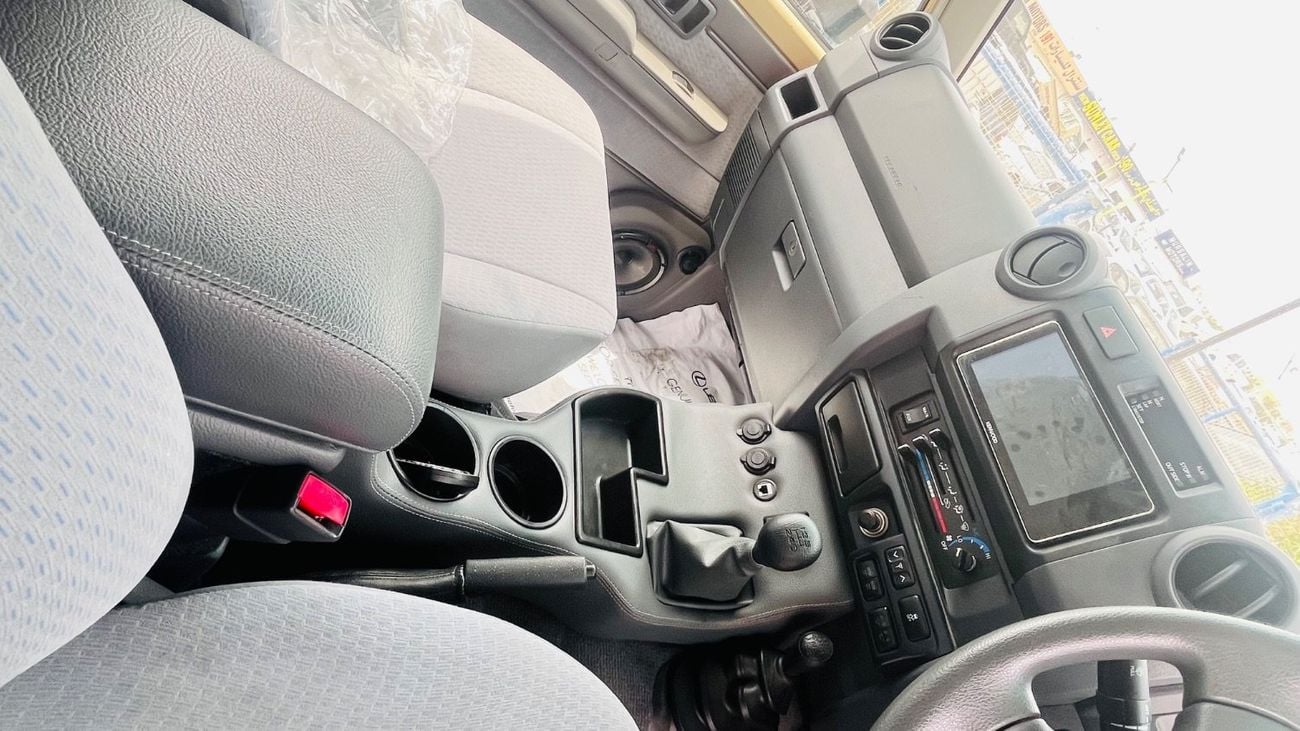 تويوتا لاند كروزر بيك آب Toyota Land Cruiser  79 Series Pickup – Full Specifications  Model: Toyota Land Cruiser 79 Series Do