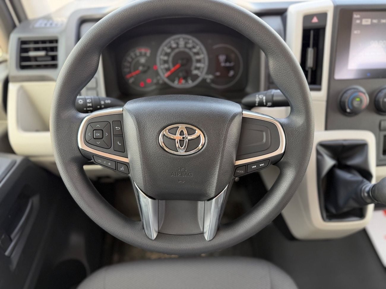 Toyota Hiace Toyota Haice 3.5L Cargo manual 2026