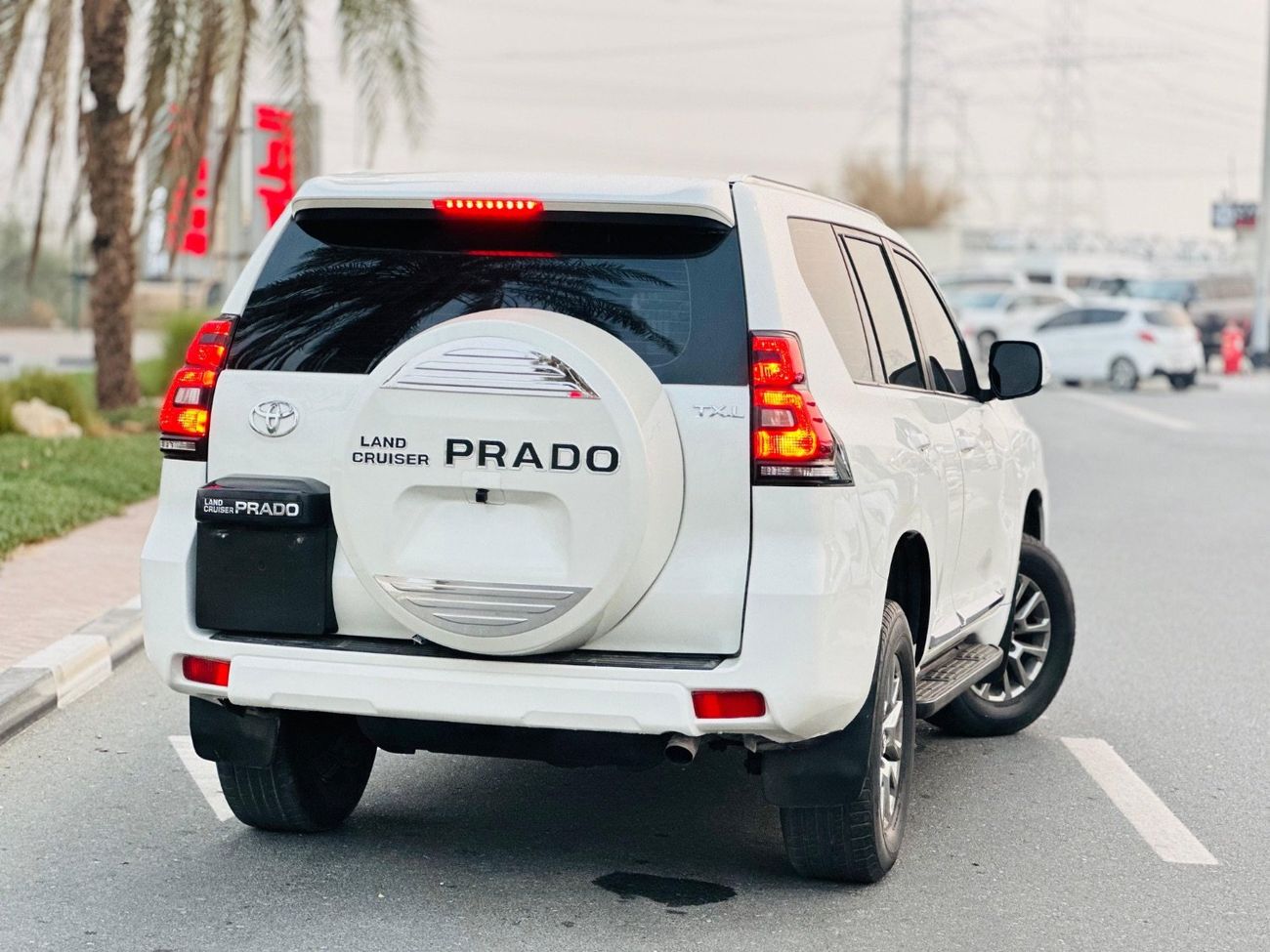 Toyota Prado 2018 Model V4 2.7L Engine Full option GCC specification Very clean Title