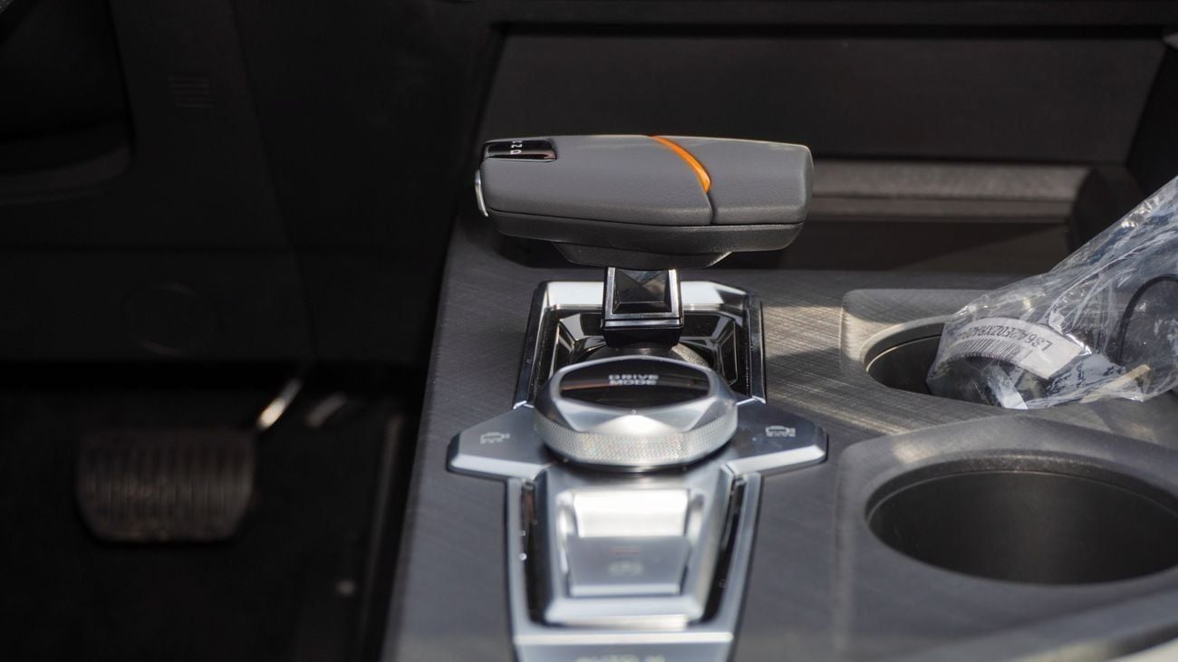 تشنجان Uni V Brand New Uni-V IDD Smart Cool 2024 1.5L Hybrid 2WD |White/Black |N-UNI-V-1.5-24 |FOR EXPORT