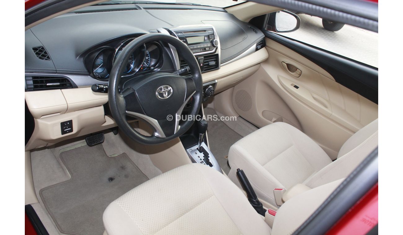 تويوتا يارس 1.5L SE SEDAN 2015 MODEL