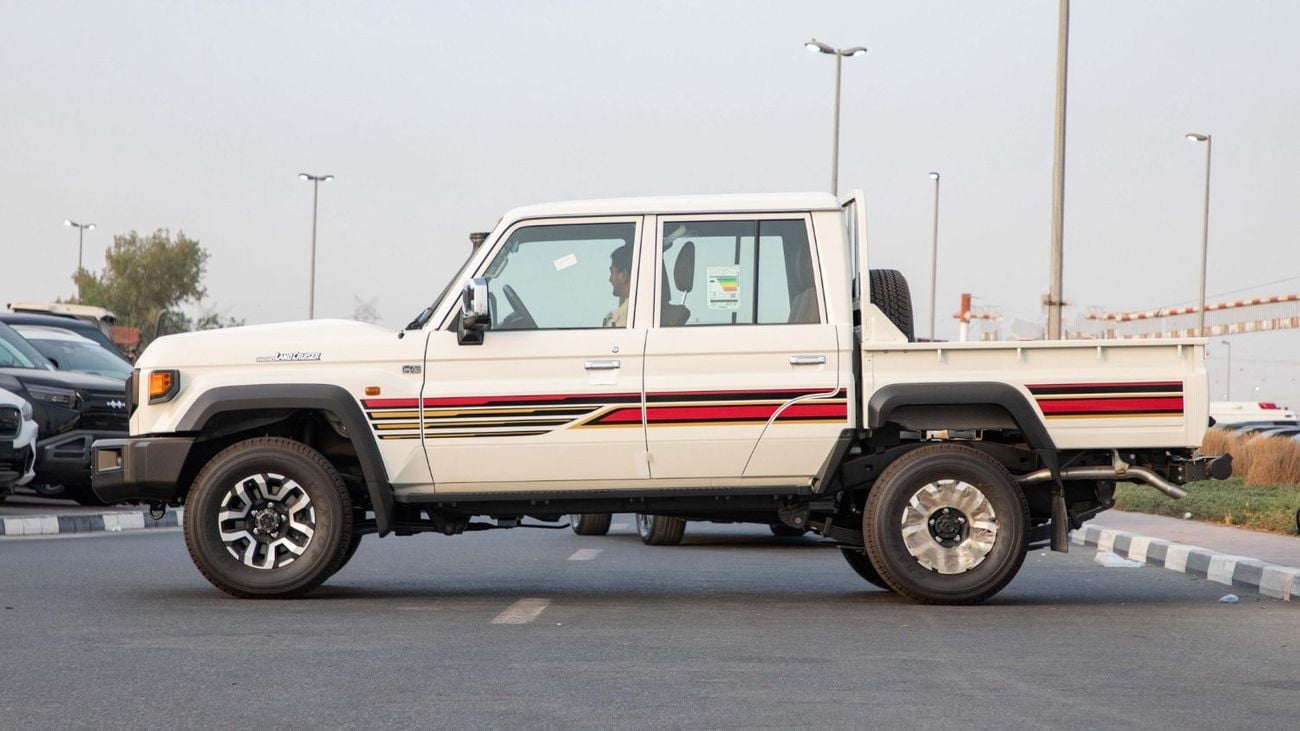 تويوتا لاند كروزر بيك آب LC79 PICKUP D/C 2.8L DIESEL A/T FULL OPTION Z1 , 2025 MODEL