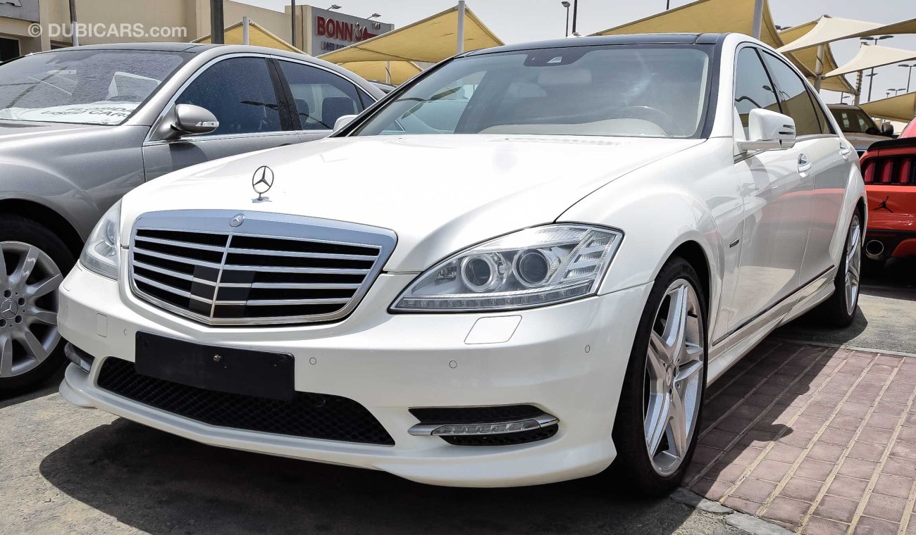 Mercedes-Benz S 350 GCC - Full option - Panoramic Sunroof