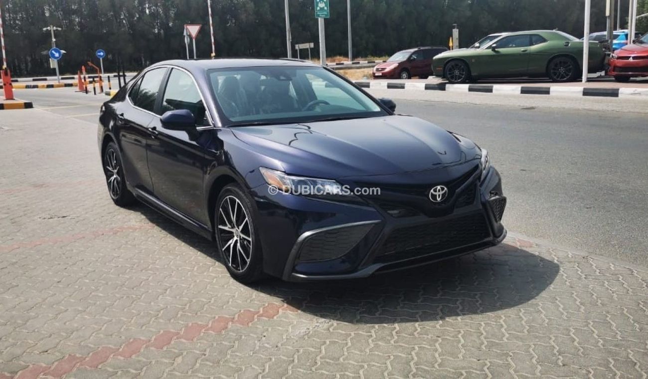 Toyota Camry SE - Sports Edition
