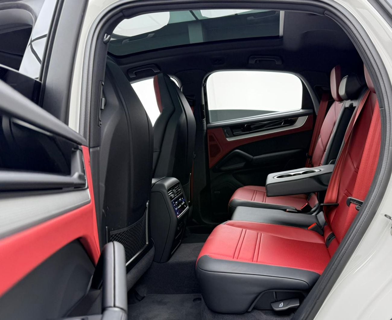 Porsche Cayenne STD 2026 Porsche Cayenne Coupe, 2030 Porsche Warranty, Full Porsche Service History, Low Km, GCC