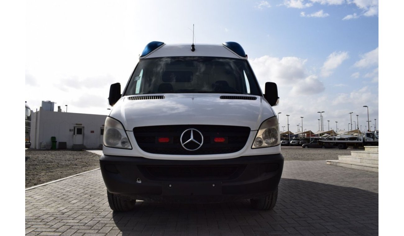 مرسيدس بنز سبرينتر Mercedes Benz Sprinter Ambulance, Model:2009. Free of accident with low mileage