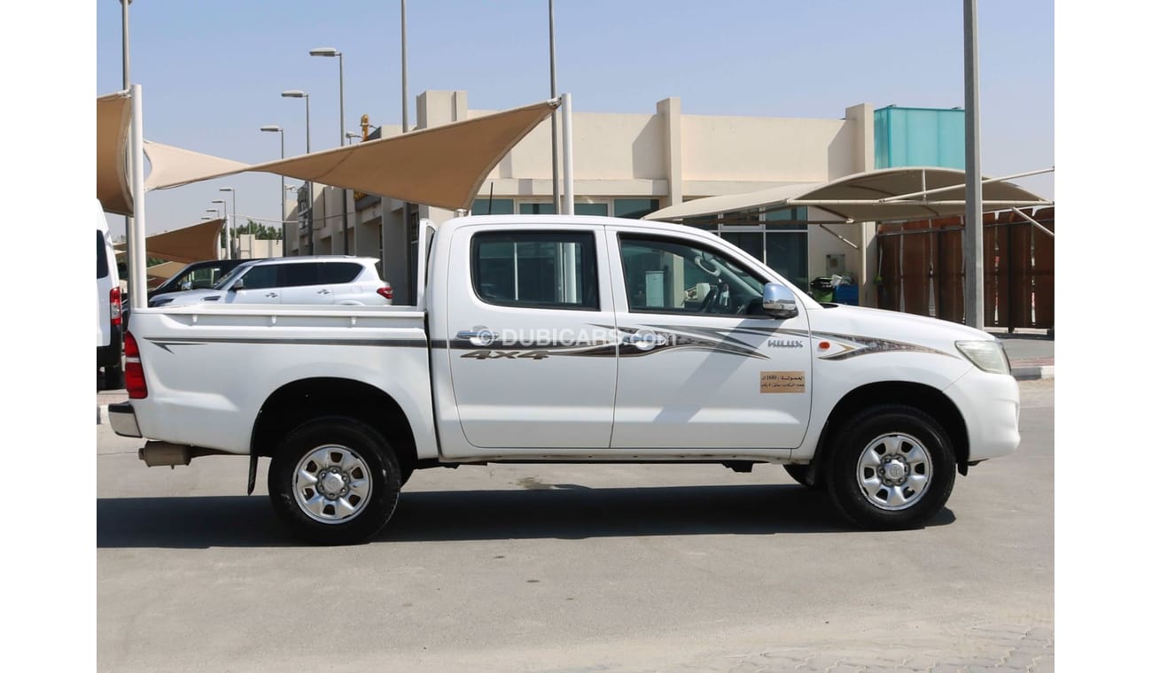 Toyota Hilux 2016 | HILUX DOUBLE CABIN DIESEL WITH GCC SPECS AND EXCELLENT CONDITION