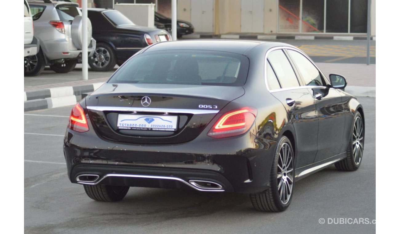 Mercedes-Benz C200 GCC / FULL OPTIONS / UNDER WARRANTY FROM AGENCY