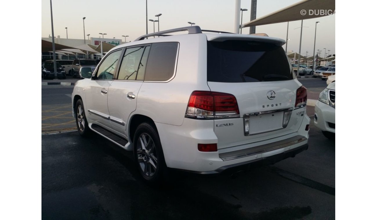 Lexus LX570 معرض فلوريدا لتجارة السيارات المستعملة سوق الحراج الشارقه معرض رقم ١٤١لبيع جميع انواع السيارات وشرائ