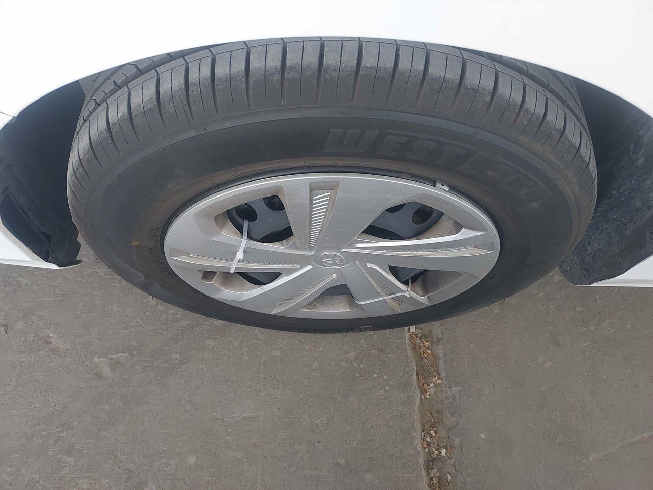 تويوتا يارس E 1.5 | بدون دفعة مقدمة | اختبار القيادة في المنزل