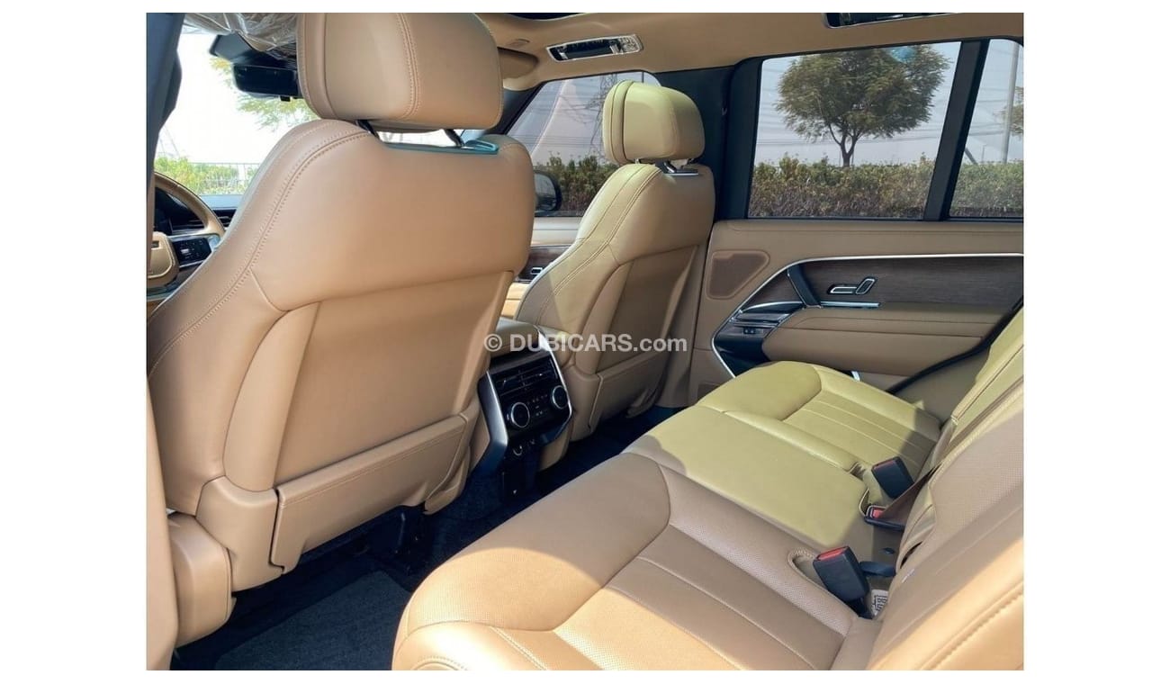 لاند روفر رينج روفر GCC SPEC UNDER WARRANTY AND SERVICE