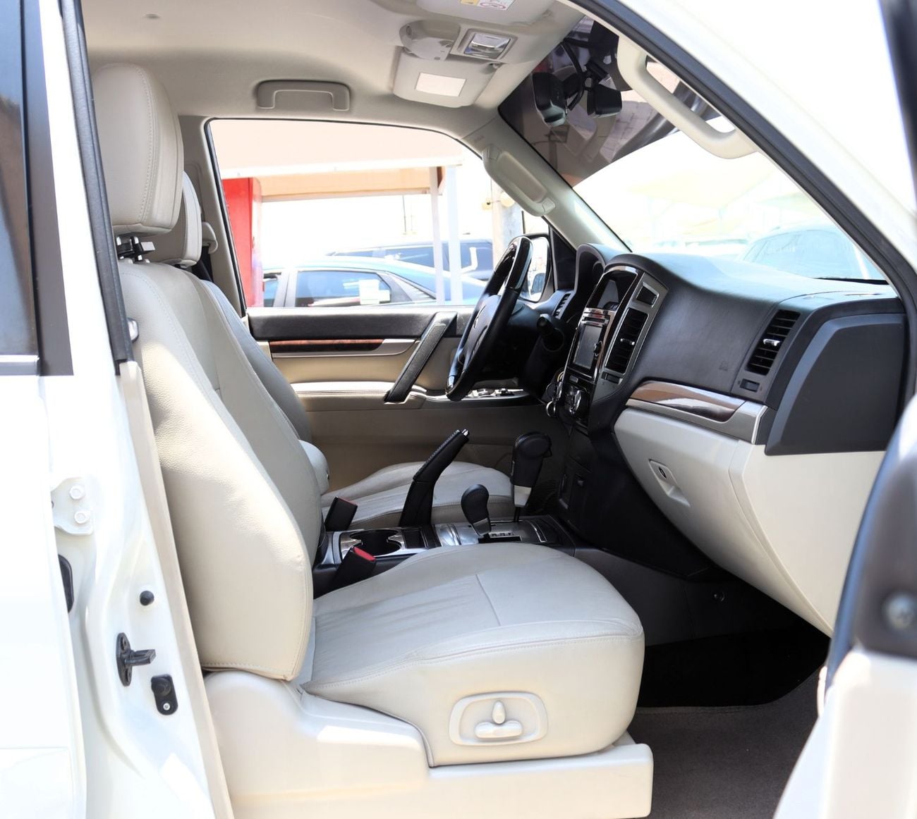 Mitsubishi Pajero GLS H/L ROCKFORD