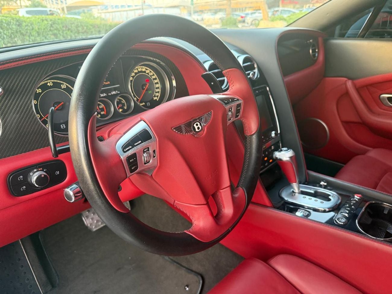 Bentley Continental GT Speed 4.0L Coupe Bentley Continental GT Speed 2013 - GCC Specs - Pristine Condition