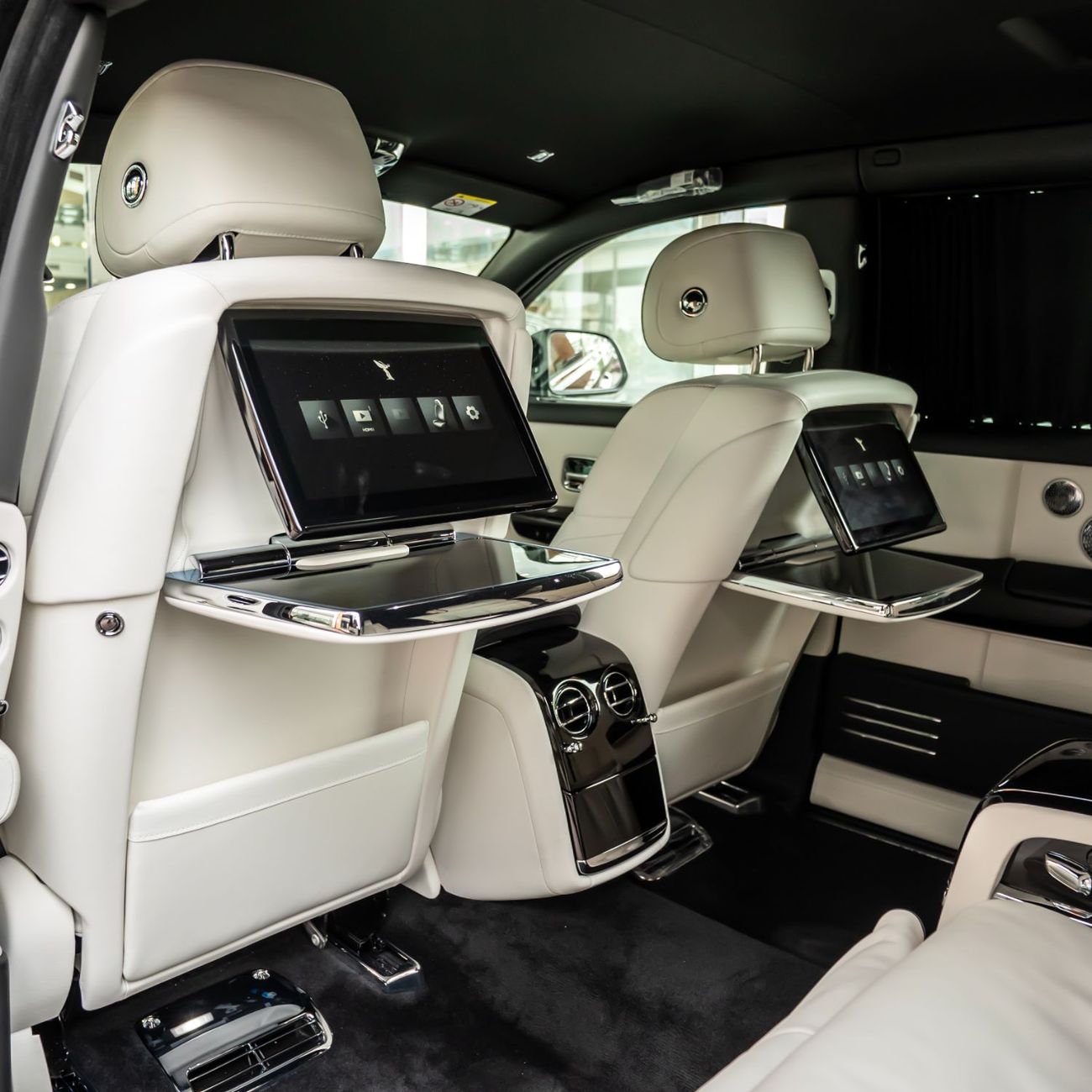 رولز رويس فانتوم 2026 ROLLS ROYCE PHANTOM GCC WITH WARRANTY+ SERVICE( BRAND NEW )