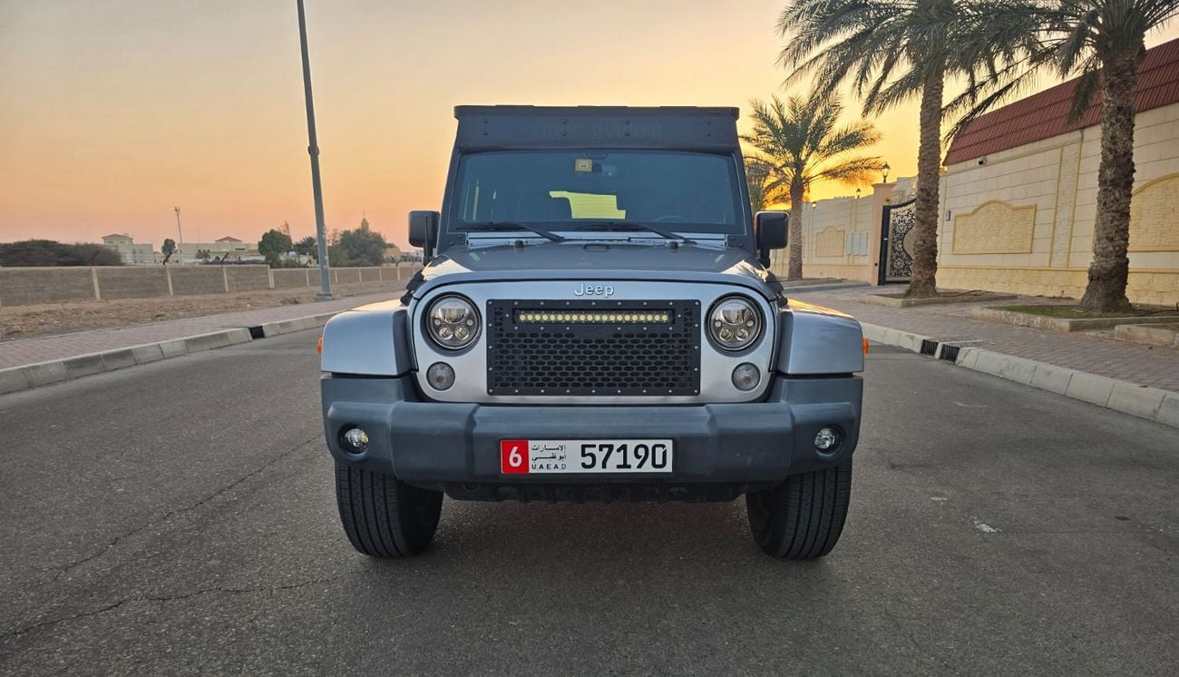 جيب رانجلر Sahara 3.6L A/T