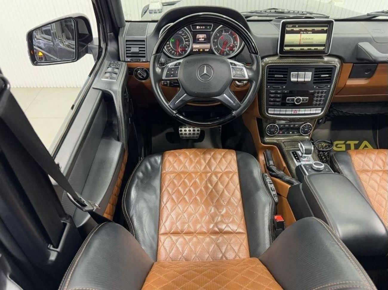 Mercedes-Benz G 63 AMG Std 5.5L 2016 Mercedes Benz G63 AMG 463 Edition, Service History, Carbon Fiber Package, GCC