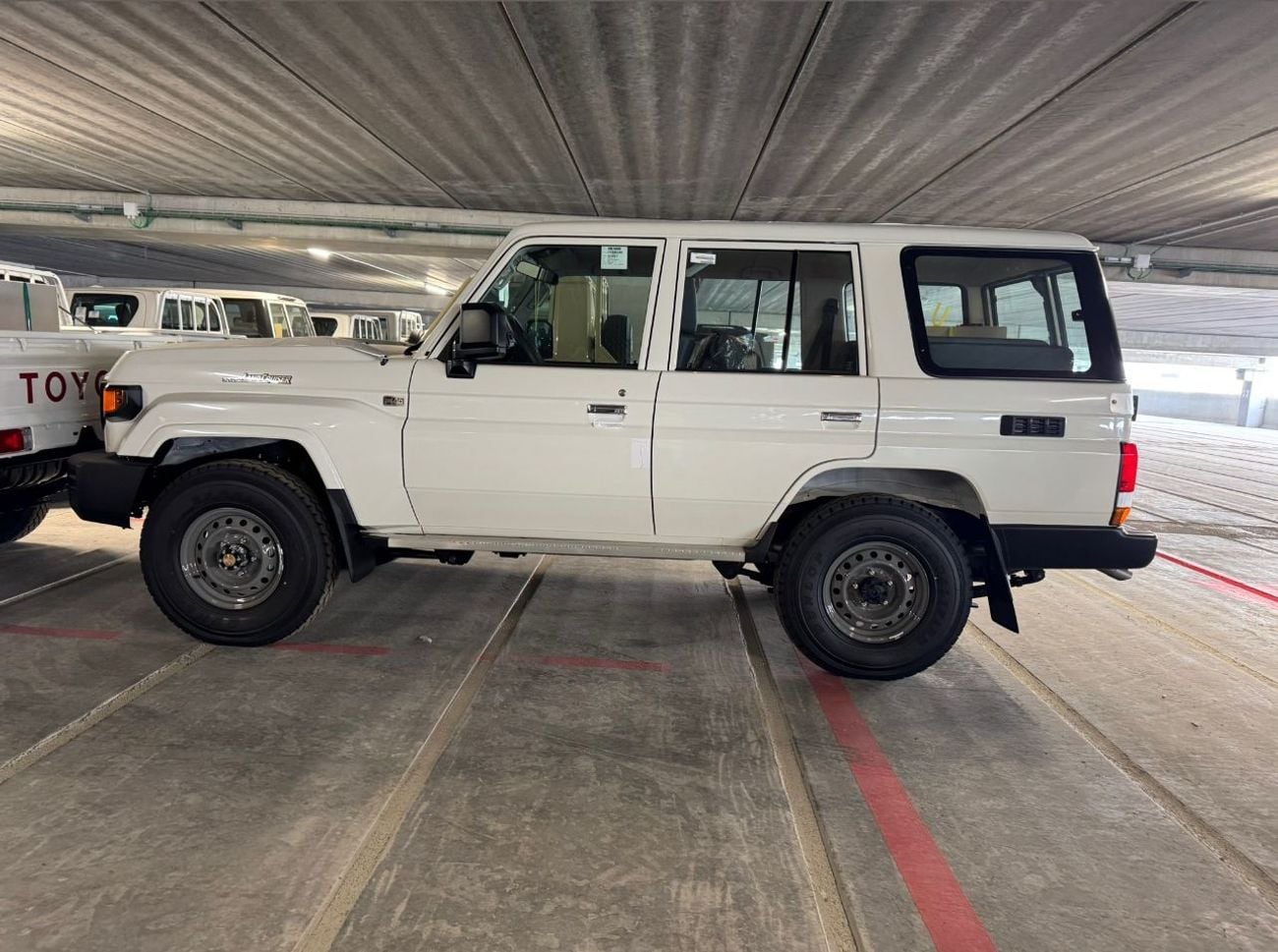 تويوتا لاند كروزر 70 LC 78 HARDTOP 4.0L MT