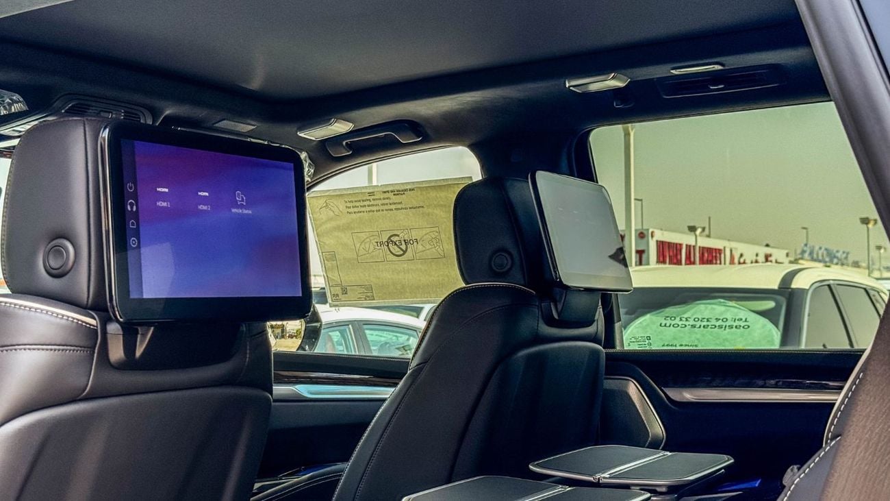 كاديلاك إسكالاد Sport Platinum Executive 6.2L V8 4WD 2026 Brand New American Specs