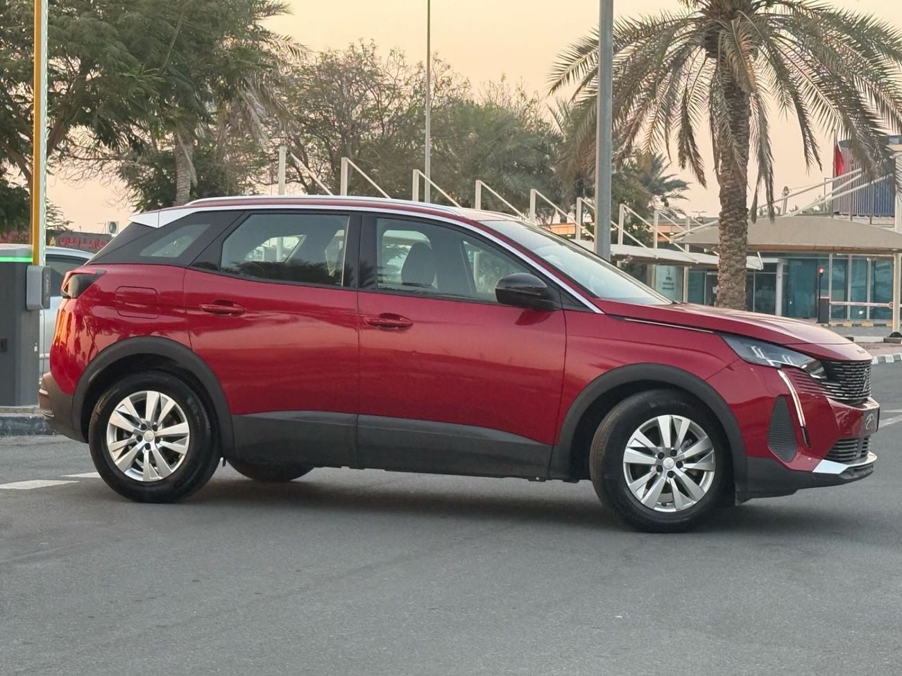 بيجو 3008 PEUGEOT 3008 2024 1.6L GCC ORIGINAL PAINT IN PERFECT CONDITION