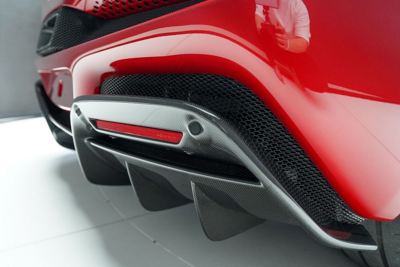 فيراري 296 GTS