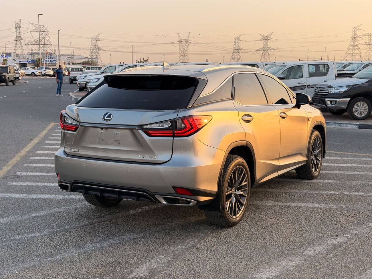 لكزس RX 350 F-SPORT لكزس RX350 F-SPORT موديل 2021، مزودة بكاميرا 360 درجة، كاملة المواصفات، مستوردة من الولايات المتحدة 