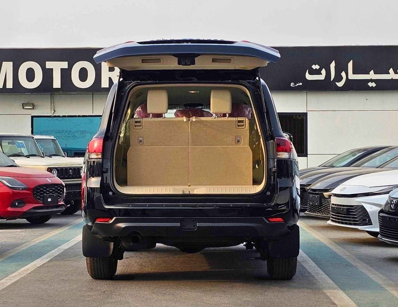Toyota Land Cruiser GXR GX E1 TWIN TURBO || 3.3L DIESEL A/T / FABRIC SEATS / BIG DVD  (CODE # GX E1)