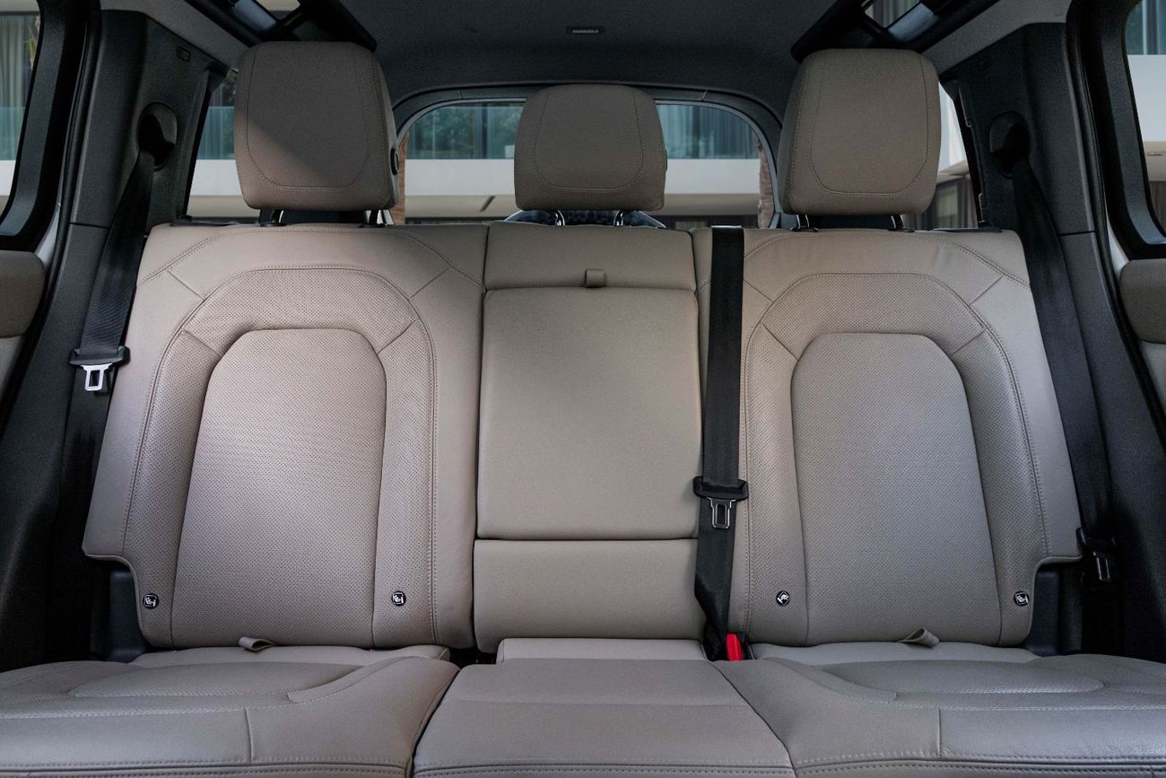 Land Rover Defender 110 | 6,462 P.M  | 0% Downpayment | Defender P300 110 | Agency Warranty!