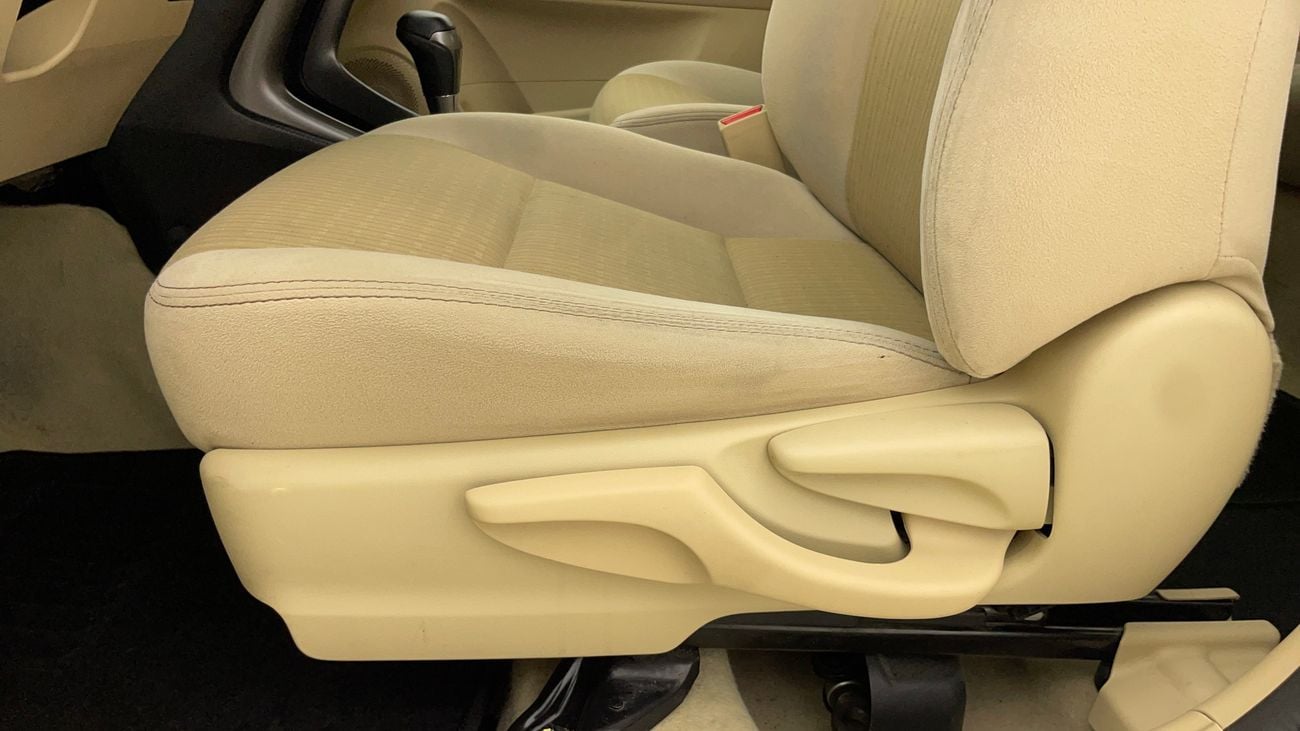 تويوتا يارس SE 1.5 | بدون دفعة مقدمة | اختبار القيادة في المنزل