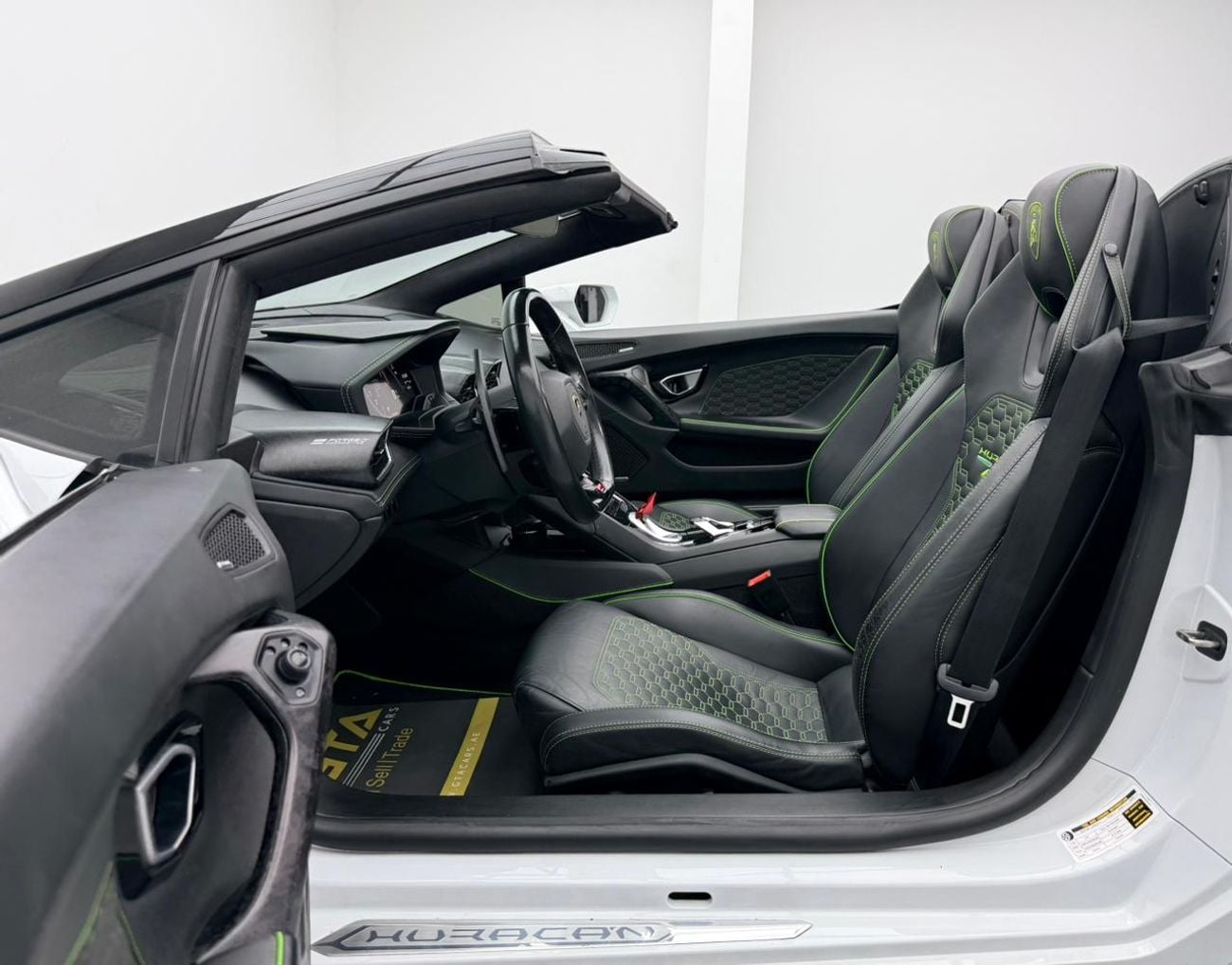 لامبورغيني هوراكان EVO SPYDER 2020 Lamborghini Huracan EVO Spyder, Warranty, Service History, Fully Loaded, Excellent Condition