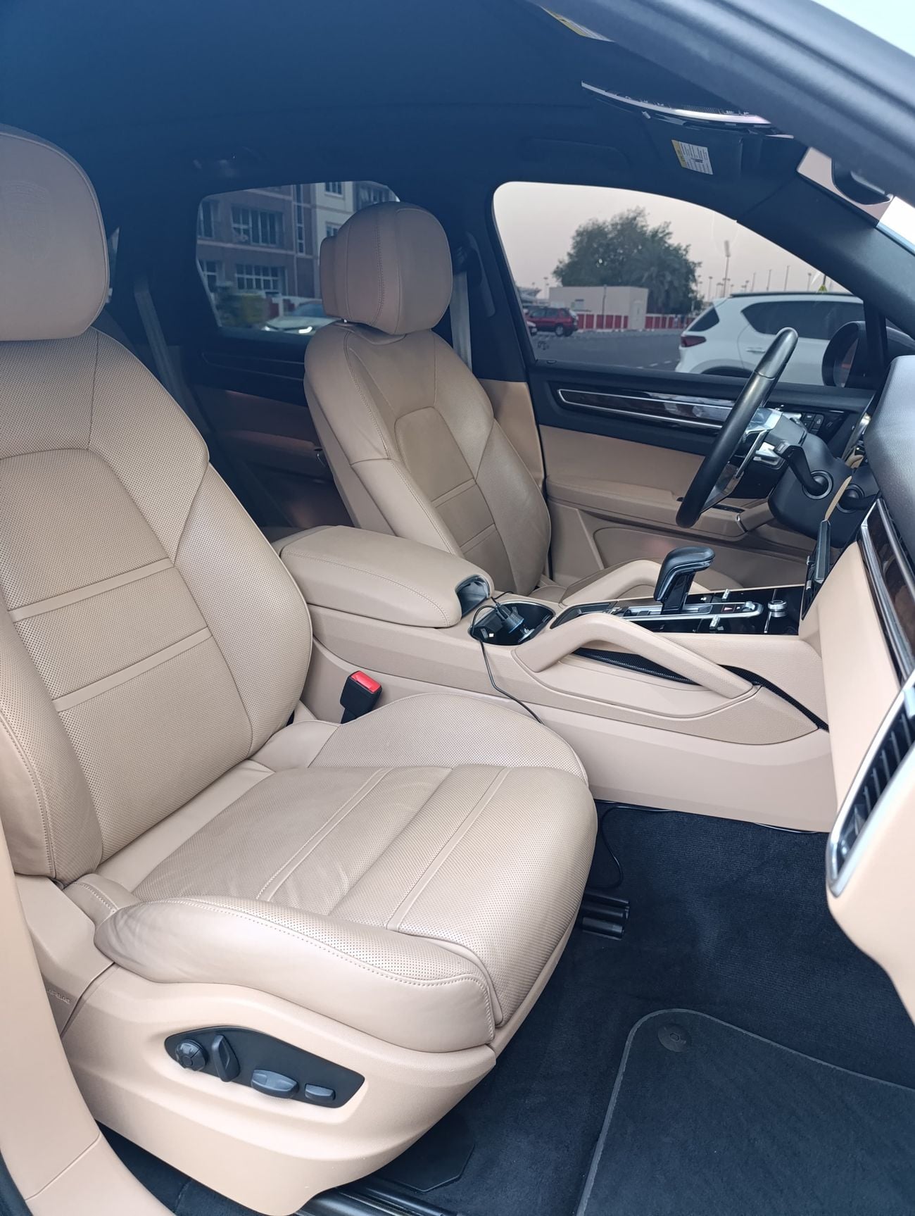 بورش كايان Platinum Edition
