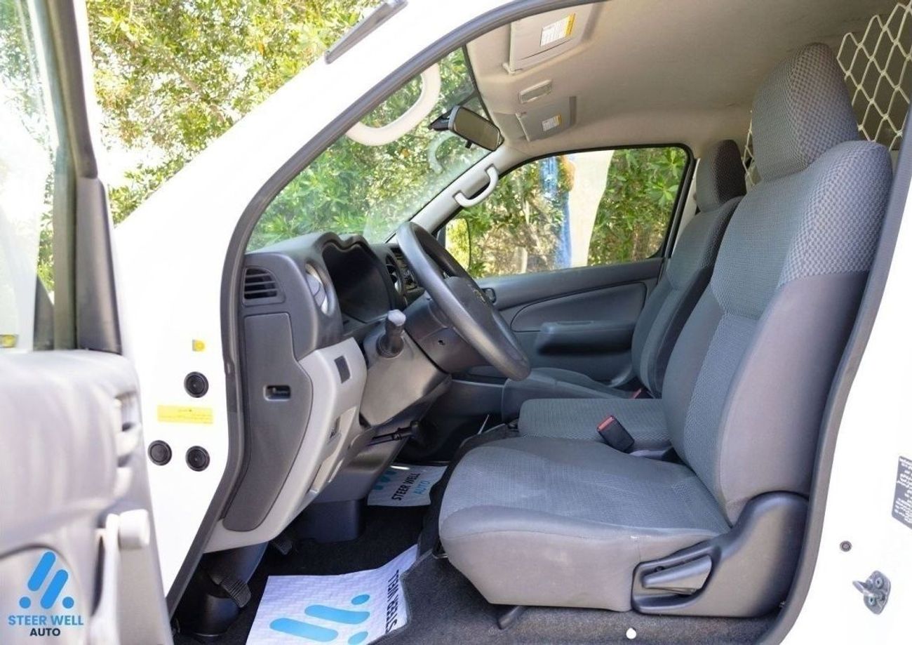 نيسان أورفان Std 2021 NV350 Dry Delivery Van - 2.5L - PTR MT - Low Mileage - Like new Condition - GCC