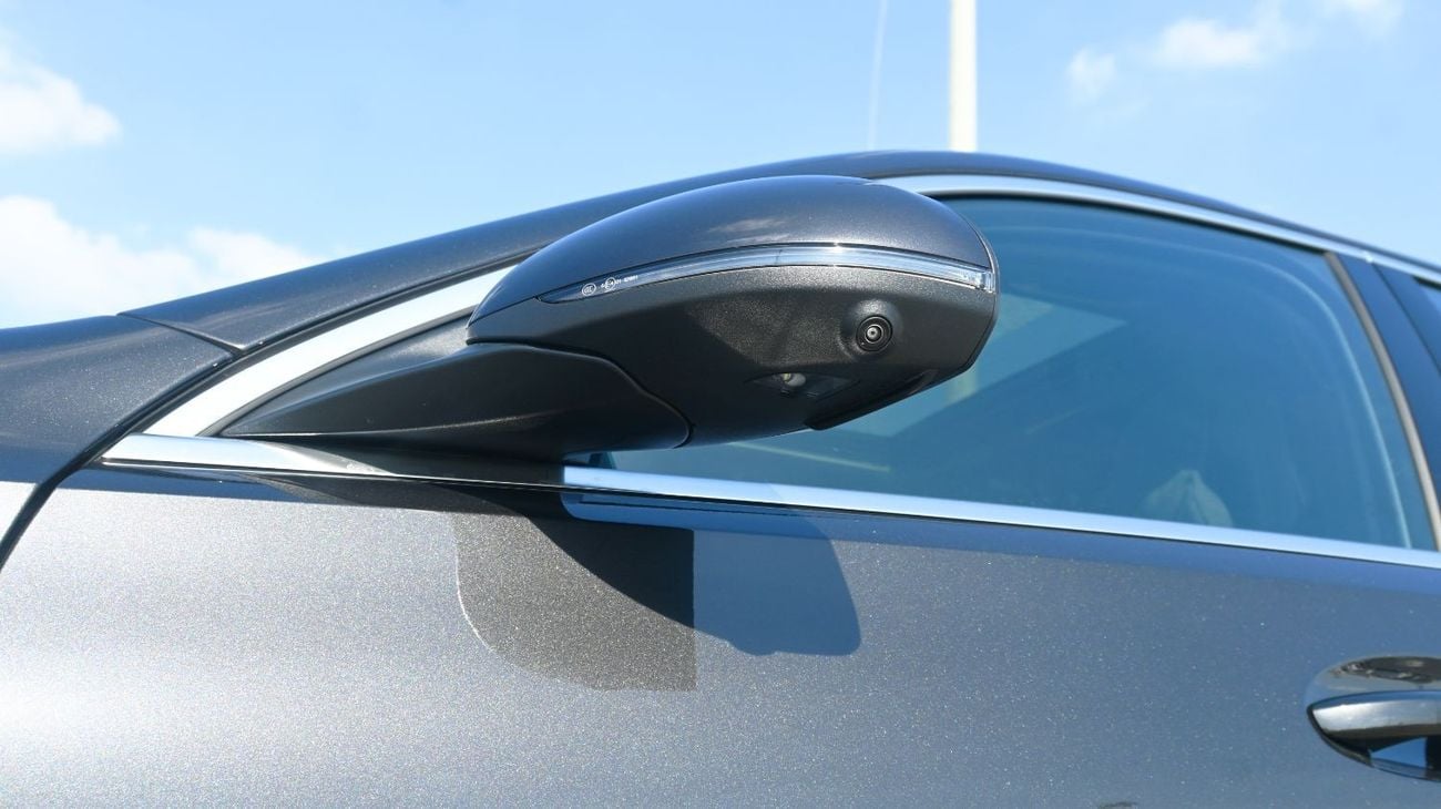 مرسيدس بنز C 200 Mercedes C200 L 2025 1.5L 4 Cylinder 170 hp  4 Doors 5 Seats Grey outside Black inside