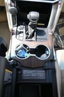 Toyota Land Cruiser Toyota Landcruiser (300 Series) 4.0L Petrol, SUV, 4WD, 5Doors, Cruise Control, Sunroof, Front Electr