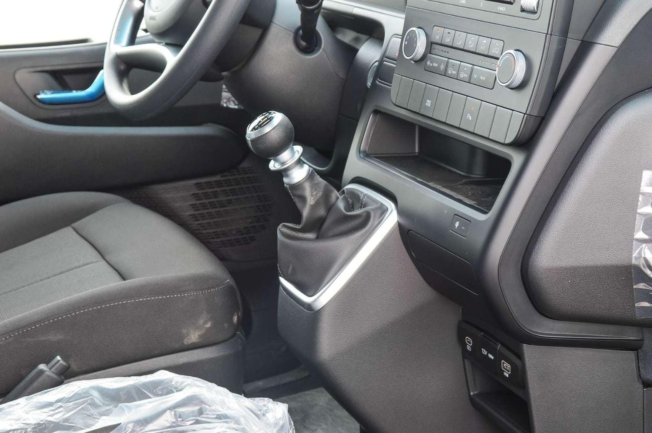 Hyundai Staria HYUNDAI STARIA 2.2L DIESEL MINIVAN 2026