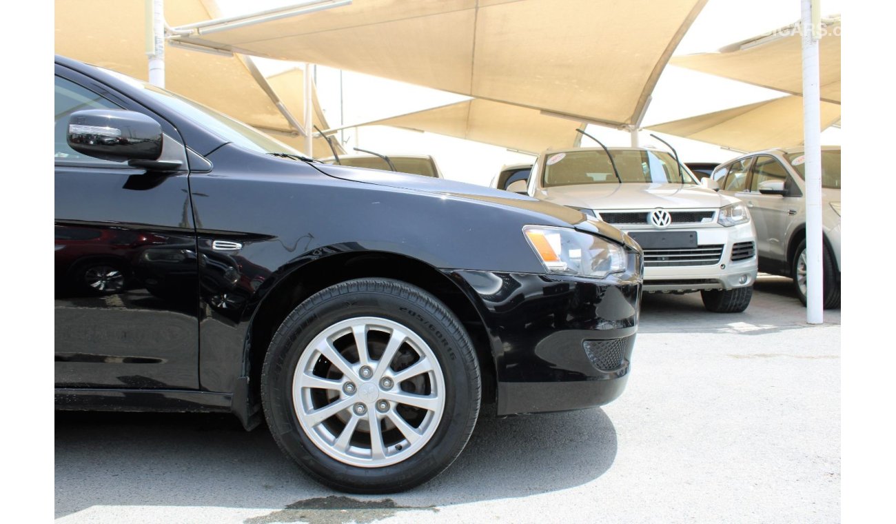 Mitsubishi Lancer GLS ACCIDENTS FREE - GCC- CAR IS IN PERFECT CONDITION INSIDE  AND OUTSIDE